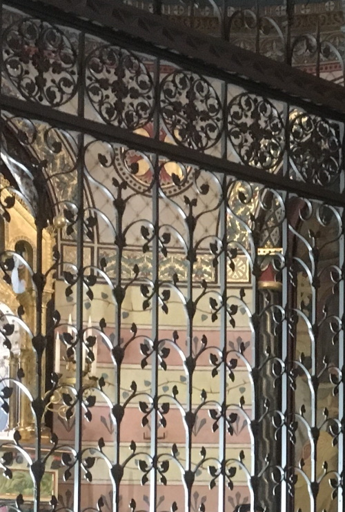 Reproduction fonte FGL des grilles de Cahors.